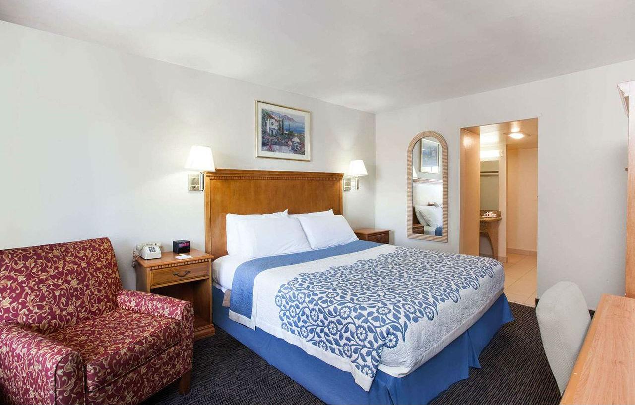 Days By Wyndham Arlington/washington Dc Arlington