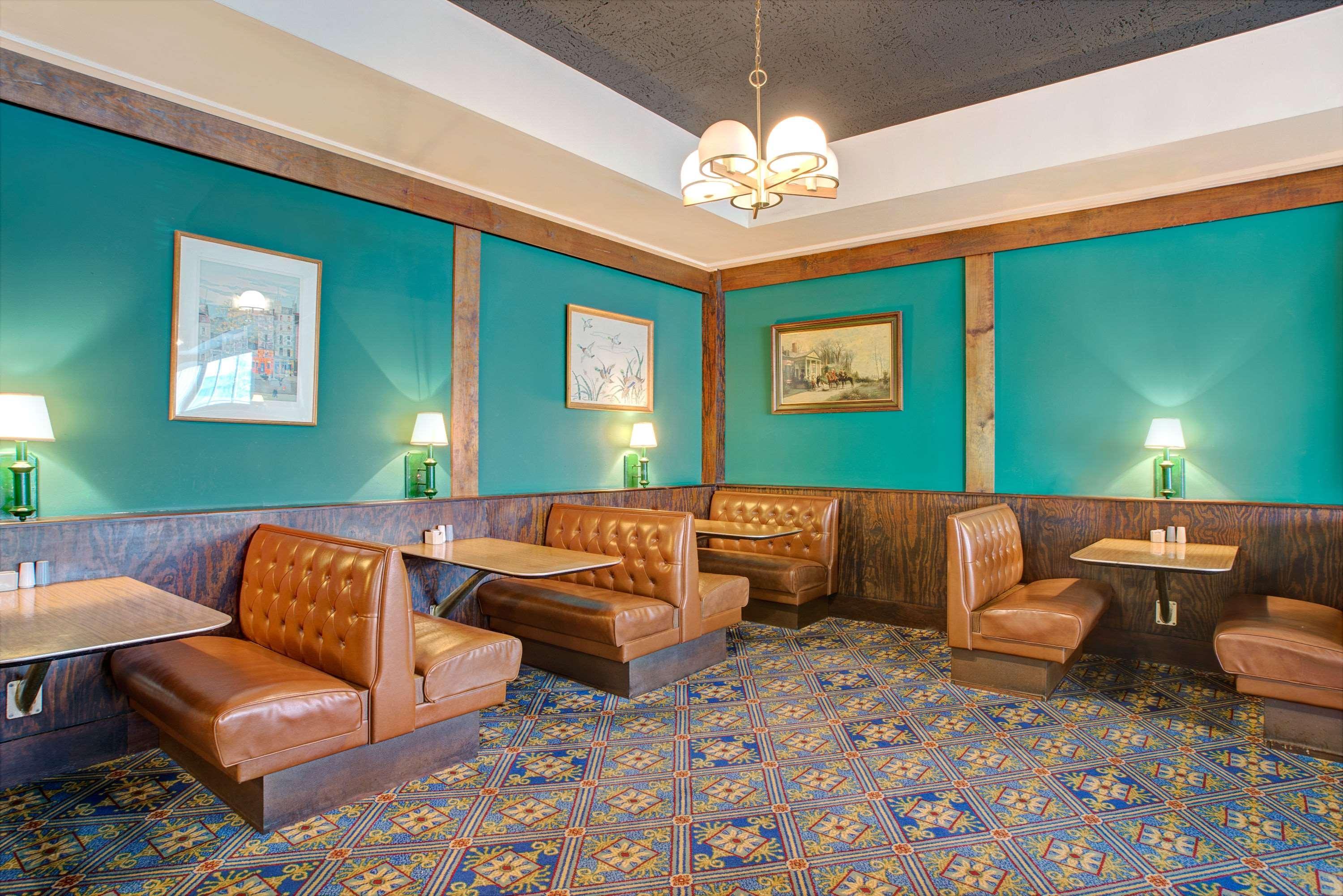 Days By Wyndham Arlington/washington Dc Hotel 2*