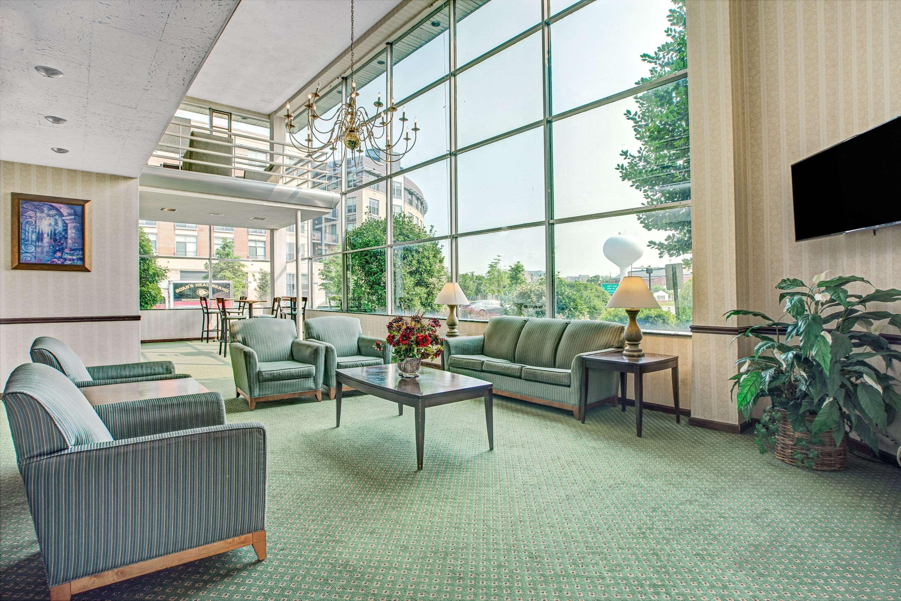 Days By Wyndham Arlington/washington Dc Arlington