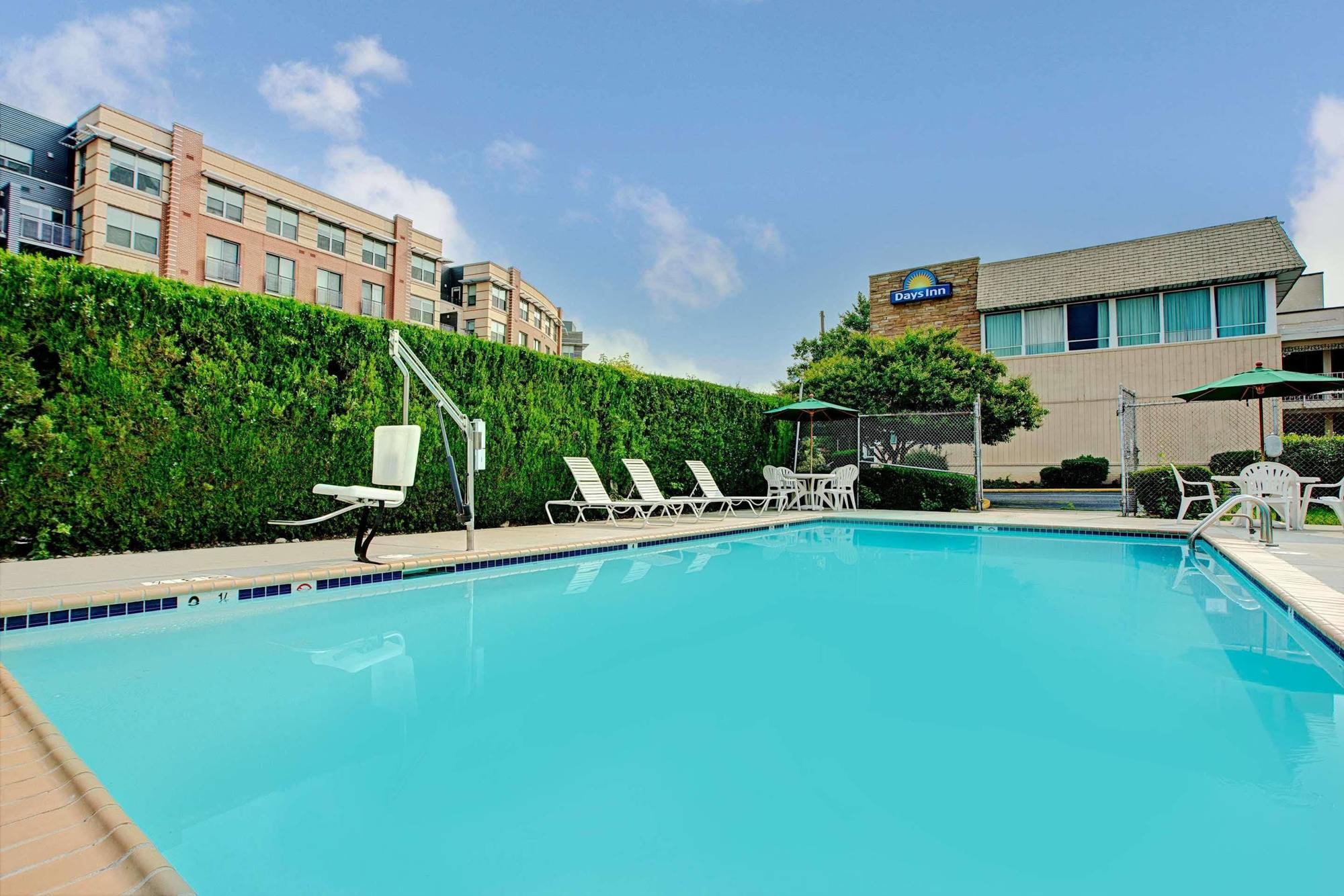Days By Wyndham Arlington/washington Dc